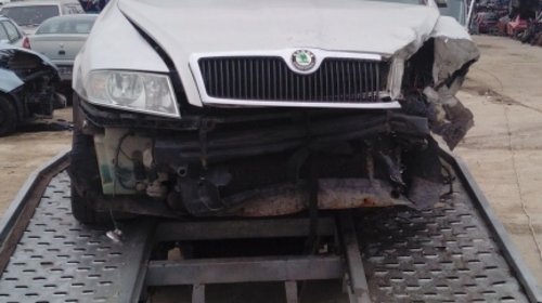 Dezmembram Skoda octavia 2 1.9 TDI