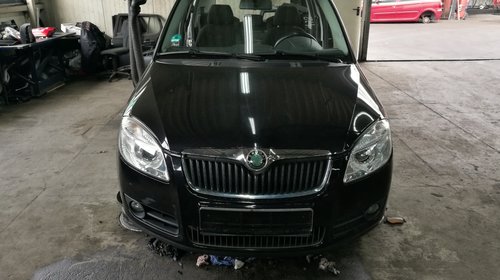 Dezmembram SKODA ROOMSTER 1.9,tdi BLS