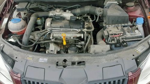 Dezmembram Skoda Roomster 2009 1.9 Diesel Cod Motor BNM 70 CP Cod Cutie: LVD 5 Viteze manuala Culoare exterio