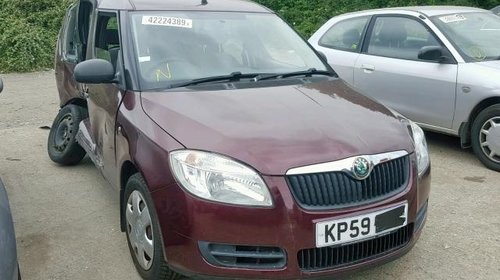 Dezmembram Skoda Roomster 2009 1.9 Diesel Cod Motor BNM 70 CP Cod Cutie: LVD 5 Viteze manuala Culoare exterio