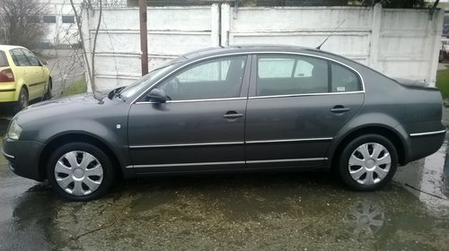 Dezmembram SKODA SUPERB 1.9 TDI 2004 AVX