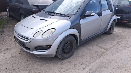 Dezmembram Smart ForFour an 2004 cutie viteze 5+1 trepte motor 1.1 benzina