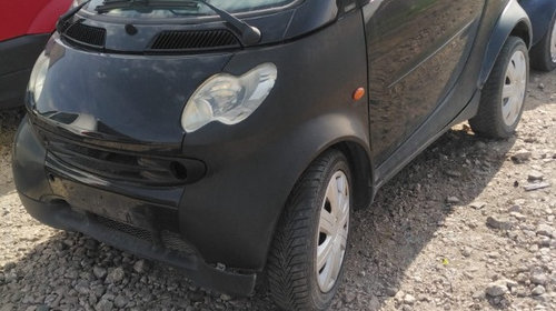 Dezmembram Smart Fortwo, an 2003, motor 600cm