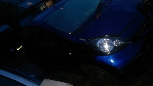 Dezmembram Toyota Aygo 1.0i benzina din anul 2006