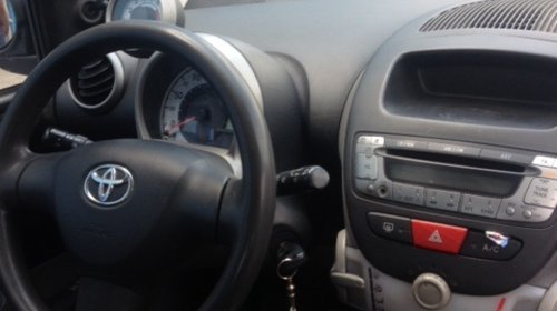 Dezmembram toyota aygo,2009,998 50kw