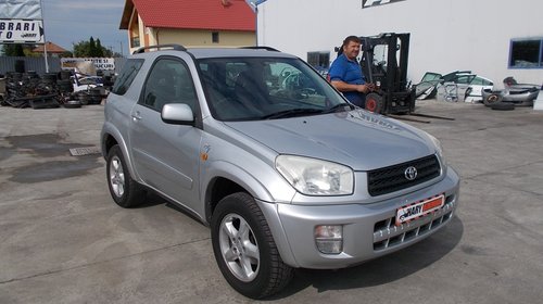 Dezmembram Toyota RAV 4 motor 2.0i