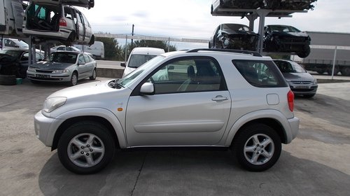 Dezmembram Toyota RAV 4 motor 2.0i