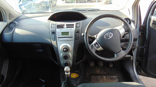 Dezmembram TOYOTA YARIS, 1.3I, tip motor: -, an de fabricatie: 2007