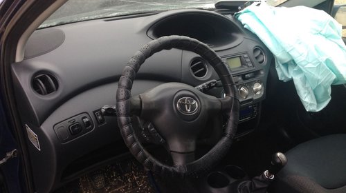 Dezmembram Toyota Yaris D4D 1.4 TDI, An 2003