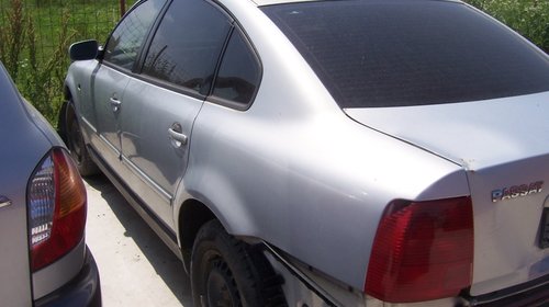 Dezmembram volkswagen 2.5 tdi passat 2000