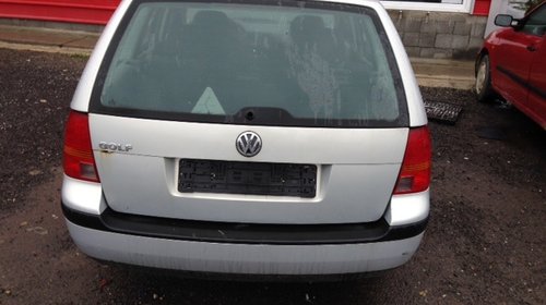Dezmembram Volkswagen Golf 4 1.4 benzina 2003