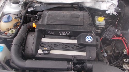 Dezmembram volkswagen golf 4 din 2001-1,4 16v axp