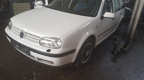 Dezmembram Volkswagen Golf 4