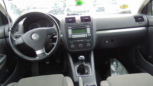 Dezmembram Volkswagen Jetta, 1.4 TSI, tip motor BMY, an fabricatie 2008