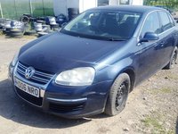 Dezmembram Volkswagen Jetta - 1.9diesel - 2007