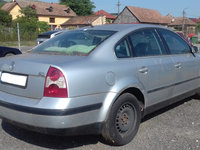 Dezmembram Volkswagen Passat 2.0 Benzina 2002 Cod motor AZM 115CP/85KW