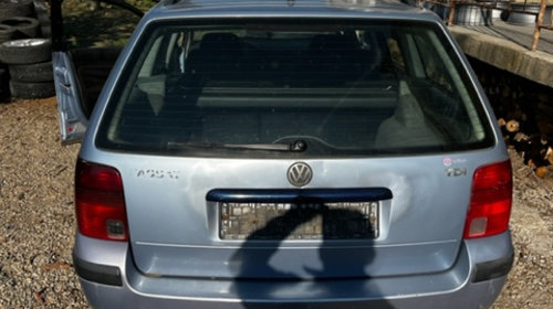 Dezmembram Volkswagen Passat B5 [1996 - 2000] wagon 1.9 TDI MT (90 hp) Passat B5 break, 1.9 tdi 66kw,90 cp cod motor AHU,cutie manuala in 5 trepte cod DHL,culoare argintie cod L5Y