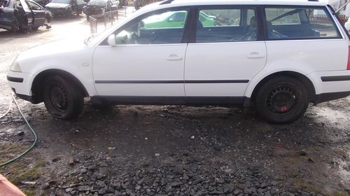 Dezmembram volkswagen passat din 2002 -1,9 tdi