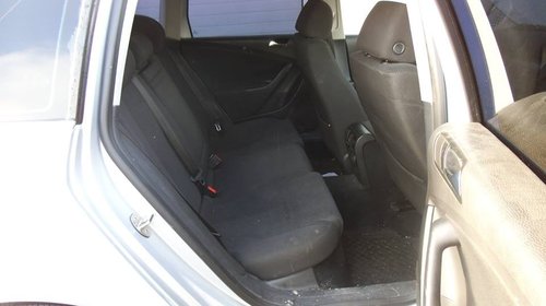 Dezmembram volkswagen passat din 2006-1,9 tdi bkc