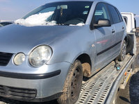 Dezmembram Volkswagen Polo 1.2 benzina an fabr 2003