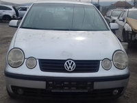 Dezmembram Volkswagen Polo 2003 1.2 Benzina Cod motor AWY 54CP/40KW