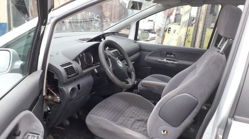 Dezmembram Volkswagen Sharan 1.9 tdi