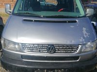 Dezmembram Volkswagen T4 Caravelle 2002 2.5 ACV