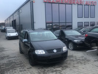 Dezmembram Volkswagen Touran 1.6 benzina an fabr 2006