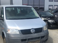 Dezmembram Volkswagen Transporter T5 1.9 tdi an fabricatie 2006