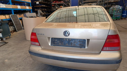 Dezmembram Volkswagen VW Bora [1998 - 2005] Sedan 1.4 16V MT (75 hp)