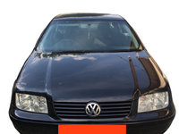 Dezmembram Volkswagen VW Bora [1998 - 2005] Sedan 1.9 TDI MT (101 hp)