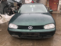 Dezmembram Volkswagen VW Golf 4 [1997 - 2006] Hatchback 5-usi 1.4 MT (75 hp) COD MOTOR AXP VERDE
