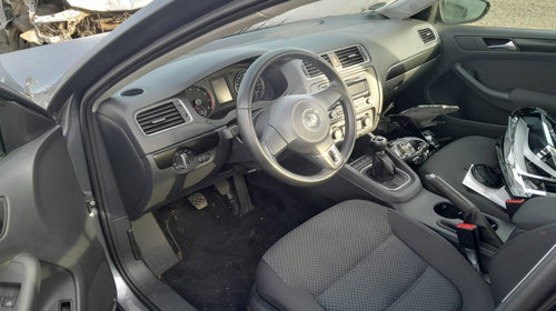 Dezmembram Volkswagen VW Jetta 6 [2010 - 2014] Sedan 1.2 TSI MT (105 hp)
