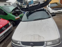 Dezmembram Volkswagen VW Passat B4 [1993 - 1997] wagon 1.9 TD MT (75 hp)