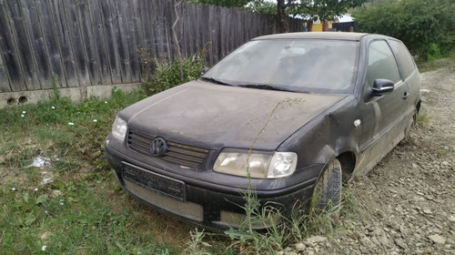 Dezmembram Volkswagen VW Polo 3 [facelift] [2