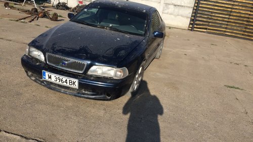 Dezmembram Volvo C70 20i 2002