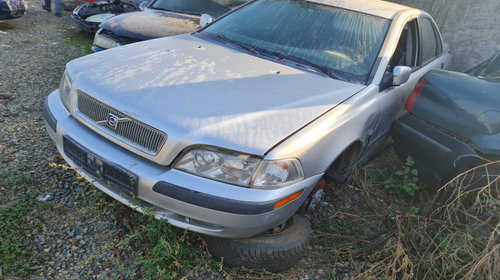 Dezmembram Volvo S40 [facelift] [2000 - 2004]