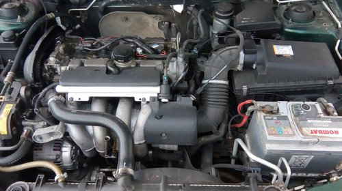 Dezmembram volvo v40 din 2000-1,8 benzina