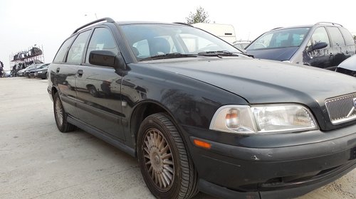 DEZMEMBRAM VOLVO V40 MOTOR 2,0BENZINA, AN 1999