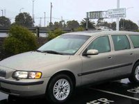 Dezmembram Volvo V70 2,5 TDI 2004