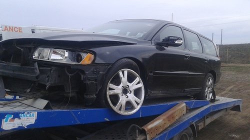 Dezmembram Volvo V70 - 2006 - 2.4jtd