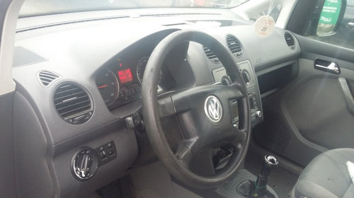 Dezmembram VW Caddy 1.9 TDI BLS cod cutie GQR