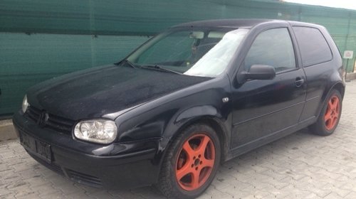 Dezmembram VW Golf 4,1.4 benzina,motor tip AXP,an fabricatie 2002