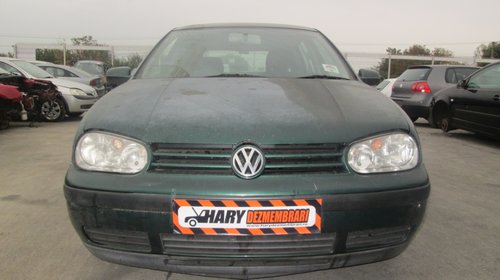 Dezmembram vw golf 4 1.6i 2001