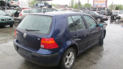 Dezmembram Vw Golf 4 1.6i