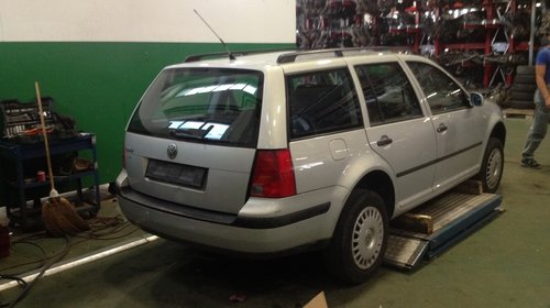 Dezmembram vw golf 4 combi 1.4 benzina