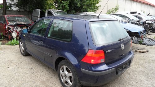 Dezmembram vw golf 4,coupe, motor de 1,6 benzina cod AKL,euro 2,din 2000