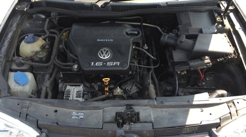 Dezmembram VW Golf 4, motor 1.6I, tip AKL, 74kw, 100CP, fabricatie 2000