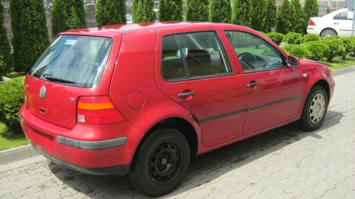 Dezmembram VW Golf 4