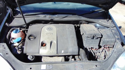 Dezmembram VW GOLF 5 , 1.6FSI , tip motor BLF , fabricatie 2005